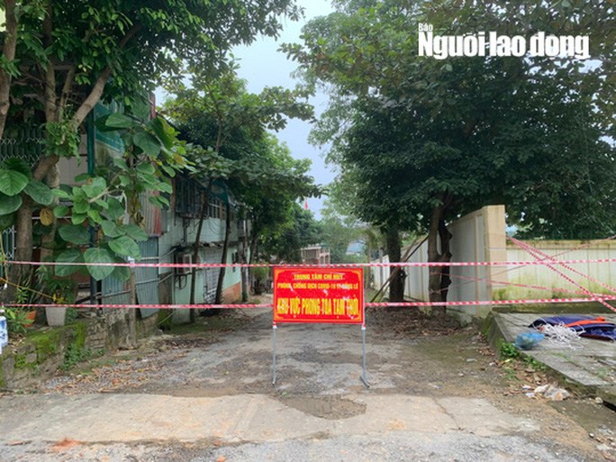Ngành y tế Quảng Bình phong tỏa tạm thời khu vực liên quan đến chùm bệnh các F0 ở thị trấn Đồng Lê, huyện Tuyên Hóa