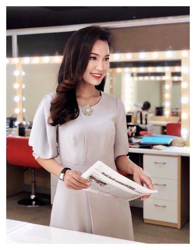 Ngoài là một MC tài năng, Linh Thủy còn có một học bạ khiến nhiều người ngưỡng mộ.