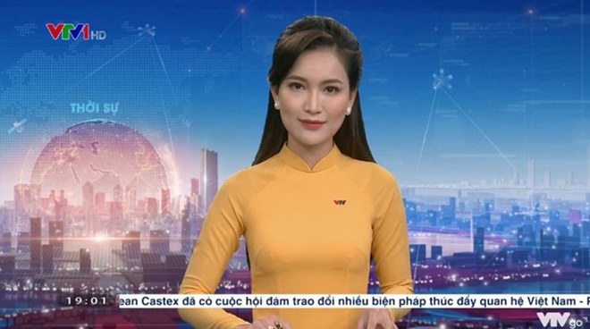 Linh Thủy là một trong những MC trẻ nhất của Thời sự 19h.
