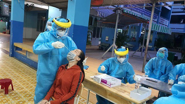 Số ca mắc cộng đồng tại Hà Nội ngày 16/11 là 28 trường hợp.