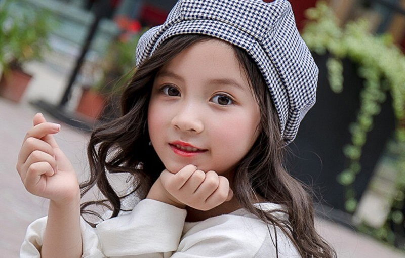 Bật mí những mẫu tóc xoăn cho bé gái phong cách Hàn Quốc siêu xinh - 4