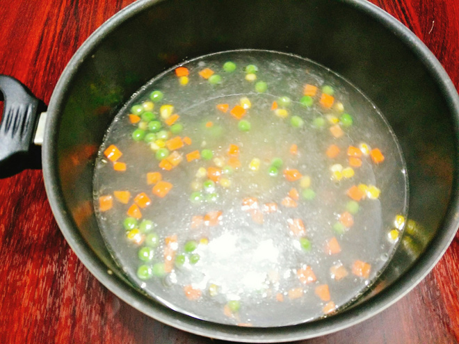 Tổng hợp 4 cách nấu súp tôm cho bé ăn dặm dễ làm, bổ dưỡng - 11