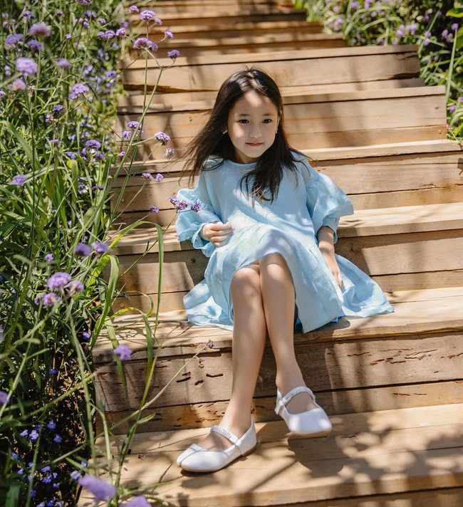 Con gái Hoa hậu Hà Kiều Anh 6 tuổi xinh như công chúa đời thực, sao Việt khen nức nở - 15