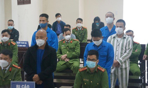 Các bị cáo tại tòa.