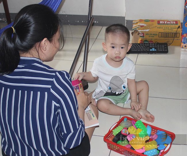 Trải qua nhiều công việc khác nhau trong mùa dịch, L.D đã tìm được việc làm ổn định là làm bảo mẫu, Ảnh: Mỹ Quỳnh