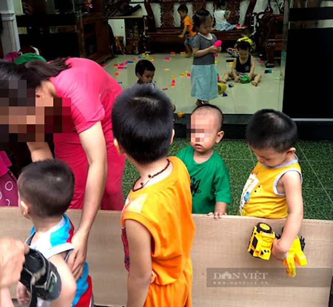 Nhiều giáo viên mầm non nhận giữ trẻ tại nhà để có thêm thu nhập và giúp phụ huynh yên tâm trở lại công việc. Ảnh: Mỹ Quỳnh