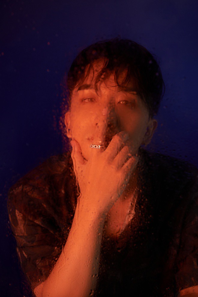 Càng ngày Hoàng Rob cành cho thấy sự tự do và phóng khoáng trong các sản phẩm của mình.