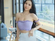 Clip Eva - Mỹ nhân siêu vòng 1 đốn tim fan nhờ body có cơ bụng 11