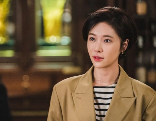 Hwang Jung Eum giờ ngồi không kiếm tiền tỷ.