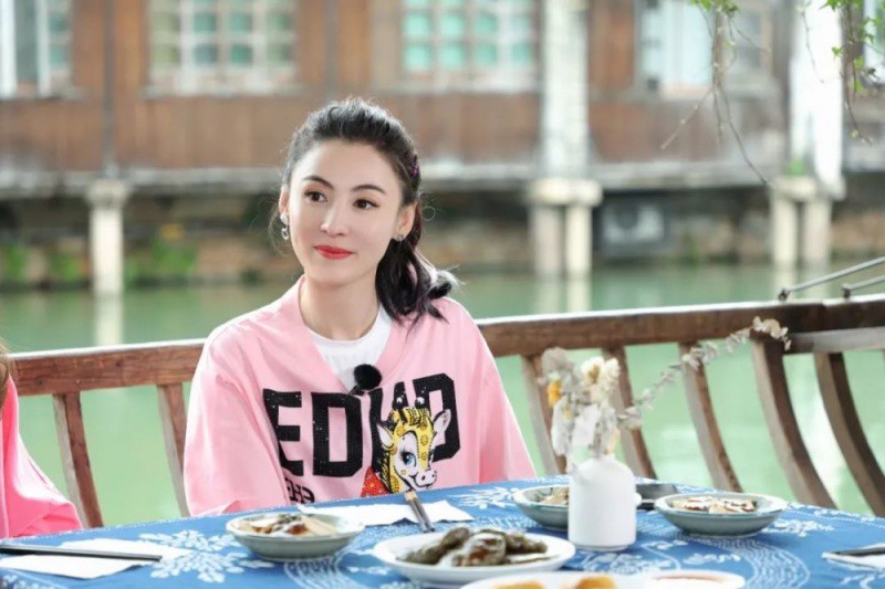 Trương Bá Chi từng hỏi vay tiền chồng cũ.