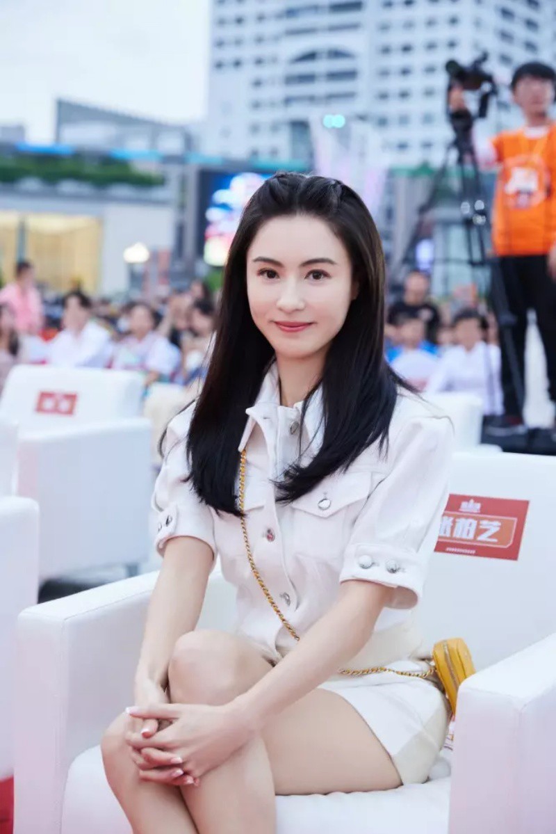 Anh chỉ hi vọng Trương Bá Chi có thể chăm sóc các con thật tốt.