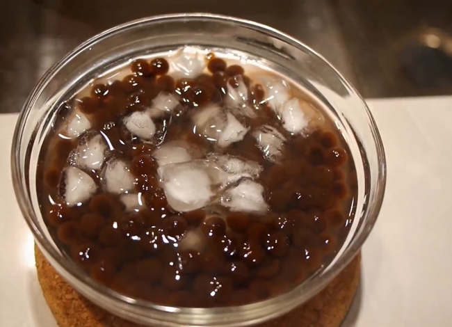 Cách làm cà phê bọt biển lớp bọt mịn, thơm ngon - 5