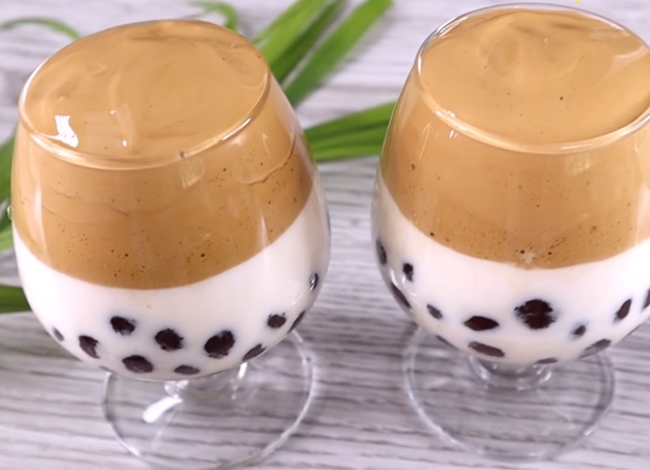 Cách làm cà phê bọt biển lớp bọt mịn, thơm ngon - 8