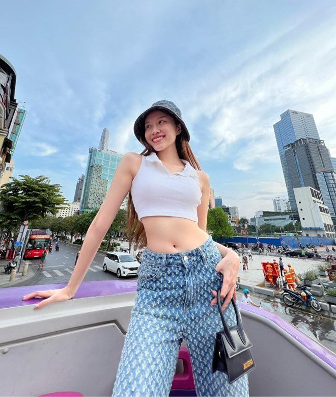 MC Thanh Thanh Huyền được biết đến là người đẹp sinh ra từ vạch đích, có gia thế khủng.