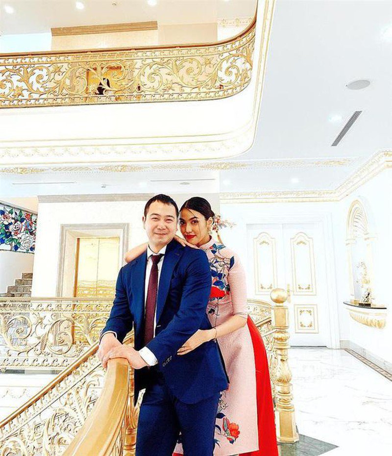 Lấy chồng đại gia, siêu mẫu Lan Khuê sống trong dinh thự dát vàng xa hoa - 2