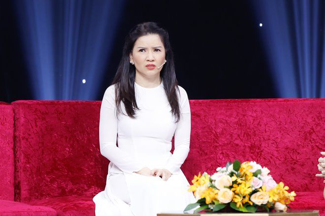 Ngọc Trinh phải ngừng diễn vai Vy vì bệnh dạ dày quá nặng.