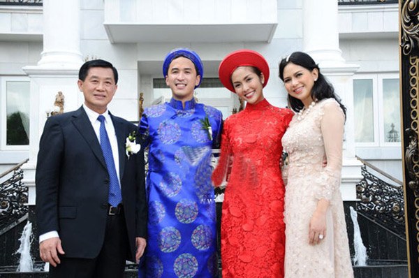 U60, mẹ chồng Tăng Thanh Hà vẫn đẹp quyền quý, rất ít nếp nhăn - 1