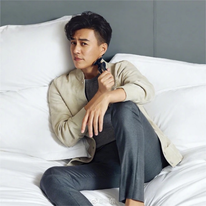 Cận Đông được coi là nam thần của các bà nội trợ.