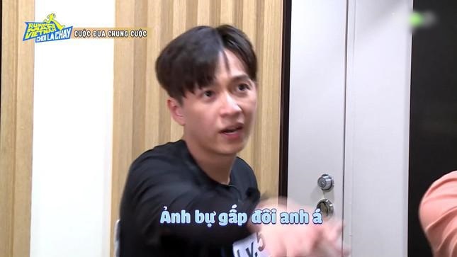 Lan Ngọc lầy lội đu lên người Jong Kook, dàn sao Running Man Việt bị xé bảng tên trong nháy mắt - 3