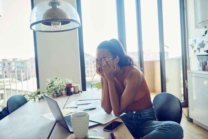 11 thói quen vô tình khiến bạn kiệt sức mà không hay biết - 1