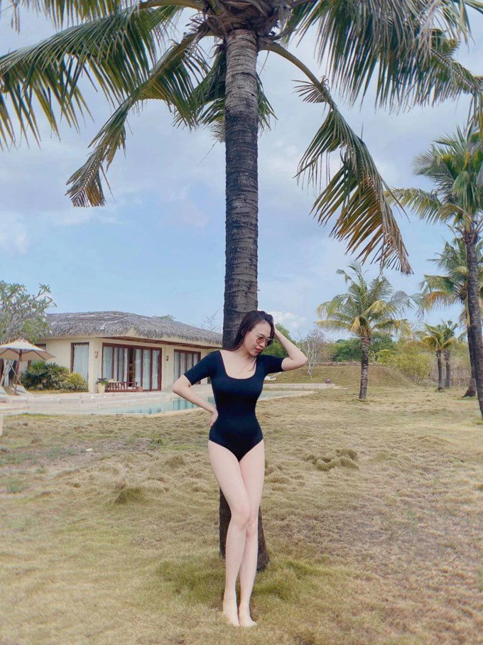 Vóc dáng cùng làn da của Đàm Thu Trang như được bảo toàn trọn vẹn khi sinh con đầu lòng.