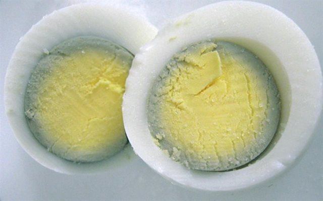 6 sai lầm khiến trứng luộc nứt vỡ, mất chất lại khó bóc vỏ - 3