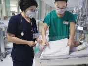 Sức khỏe - Bé sơ sinh Nam Định ngừng thở sau khi uống sữa pha theo mẹo để "chắc dạ, lành bụng"
