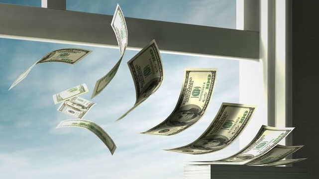 6 dấu hiệu cho thấy bạn đang tiêu tiền sai cách - 2