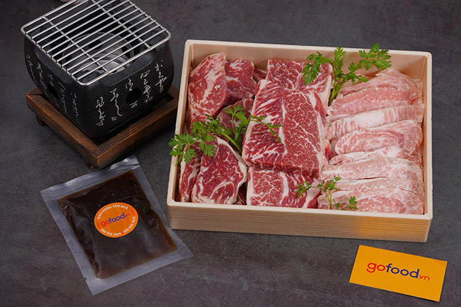 Combo thượng hạng với những phần thịt nướng thơm mềm, ngọt ngậy làm tan chảy vị giác