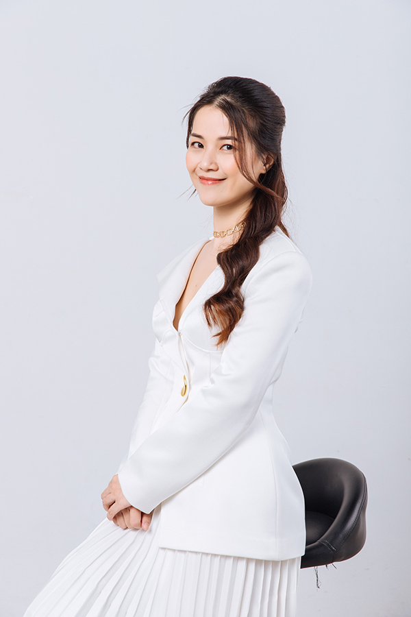 Bà Văn Lan Hương - Đại diện Chunho Ncare Hàn Quốc tại Việt Nam