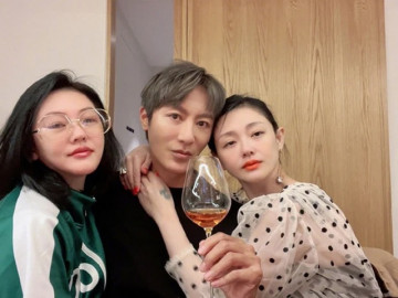 Ngôi sao 24/7: Sau vụ ly hôn 3.300 tỷ, Từ Hy Viên khoác vai trai lạ, ăn mừng ly hôn