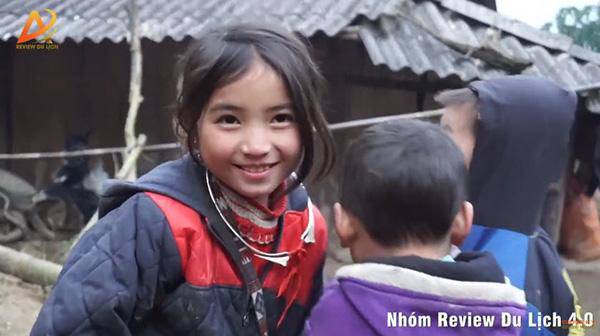 Lên thời sự, bé gái dân tộc ở Thanh Hoá được truy tìm vì ngoại hình tiểu mỹ nhân - 8