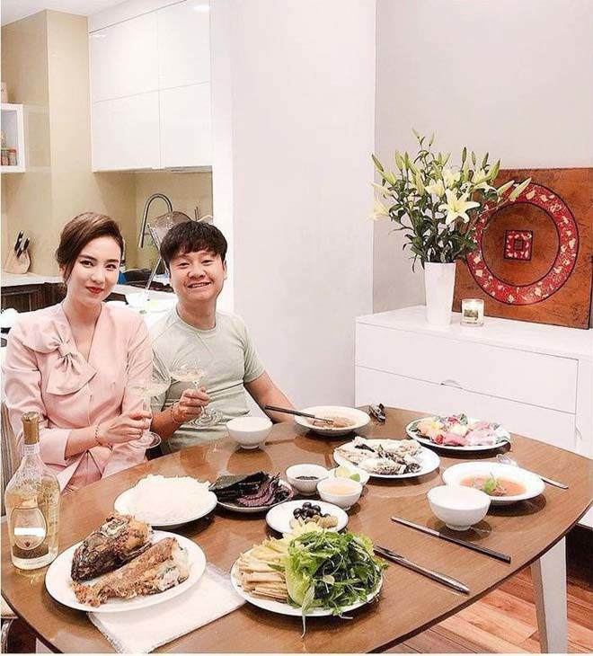 The secret husband of BTV Hoai Anh, Diem Quynh is middle-aged in good form, and Mai Ngoc's husband is criticized again - 14