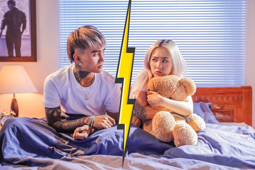 Đỉnh điểm của chuyện tình cặp đôi âm nhạc là vào khoảng giữa tháng 7, mạng xã hội xôn xao với clip Đạt G đi đường quyền với Du Uyên kèm những tin nhắn đe dọa.