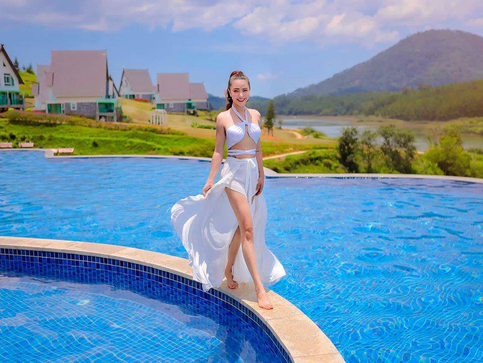 Body bốc lửa chưa là gì, Hải Băng còn mê xăm hình chất chơi, amp;#34;đậuamp;#34; toàn ở nơi hiểm hóc - 1