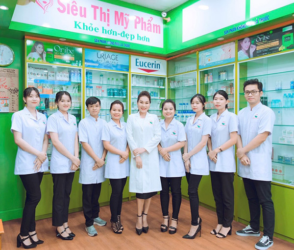 CEO Nguyễn Thị Hồng Vân và hành trình sáng lập Siêu Thị Mỹ Phẩm - 2