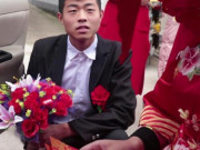 Tin tức - Cô dâu đòi thêm 350 triệu mới xuống xe hoa, bố chồng ngất xỉu, chú rể hành động gây sốc