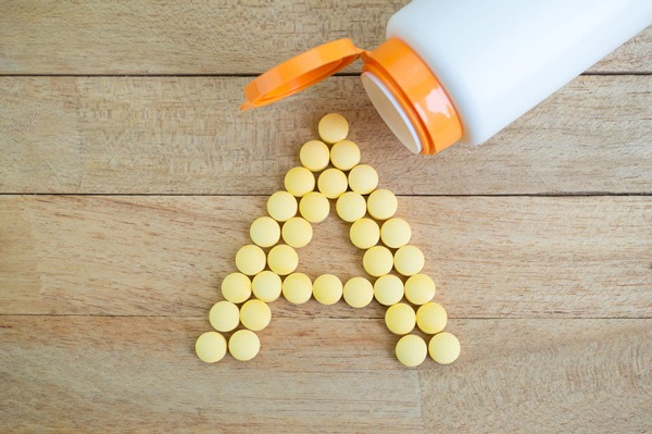 Vitamin cũng hại gan nếu lạm dụng, 4 loại vitamin nên cân nhắc kẻo không gánh được hậu quả - 1