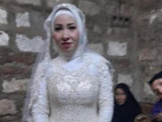 Tin tức - Cô dâu đột tử trong tay chú rể, đám cưới hóa đám tang, lúc chôn cất vẫn mặc váy cưới