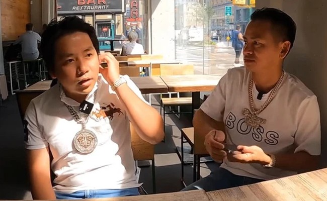 Cả 2 cùng nhau sánh bước du ngoạn khắp nước Mỹ.