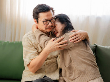 NSND Lan Hương và NSND Trung Anh diễn xuất xúc động trong Chuyện đôi ta