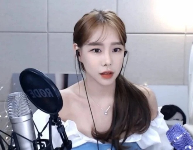 Diện mạo khác biệt của Dahee.