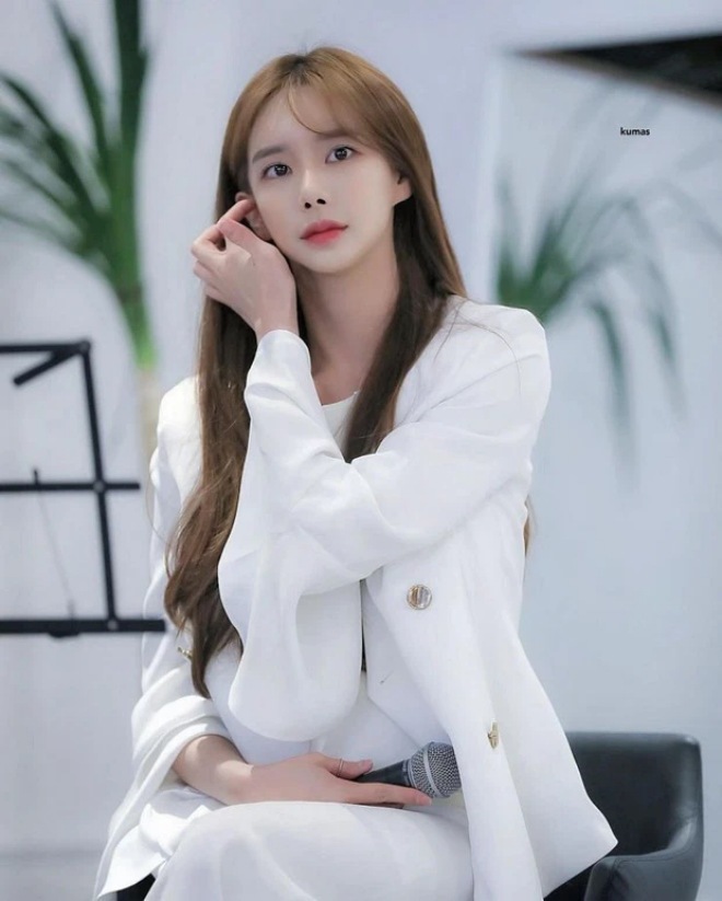 Kim Si Won kiếm tiền tỷ trong 5 ngày.