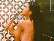 Xuất hiện cô gái y hệt Ngọc Trinh, thích nude 100% để khoe dáng ngọc ngà