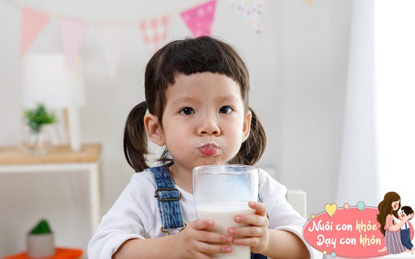 Sai lầm cho trẻ uống nước hầm xương bổ sung canxi, mẹo thay thế để con cao lớn nhanh - 10