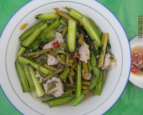 Loại rau xưa có đầy không ai hái, giờ thành đặc sản được người giàu ưa chuộng với giá 50.000/kg - 2