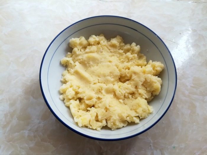 Không chỉ nấu canh, khoai tây làm kiểu này được món ăn sáng sang xịn, ngon mê - 6