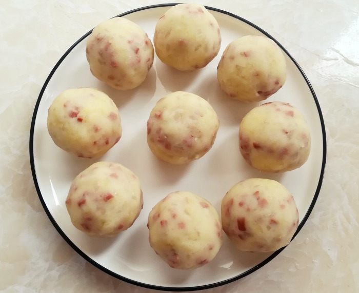 Không chỉ nấu canh, khoai tây làm kiểu này được món ăn sáng sang xịn, ngon mê - 8