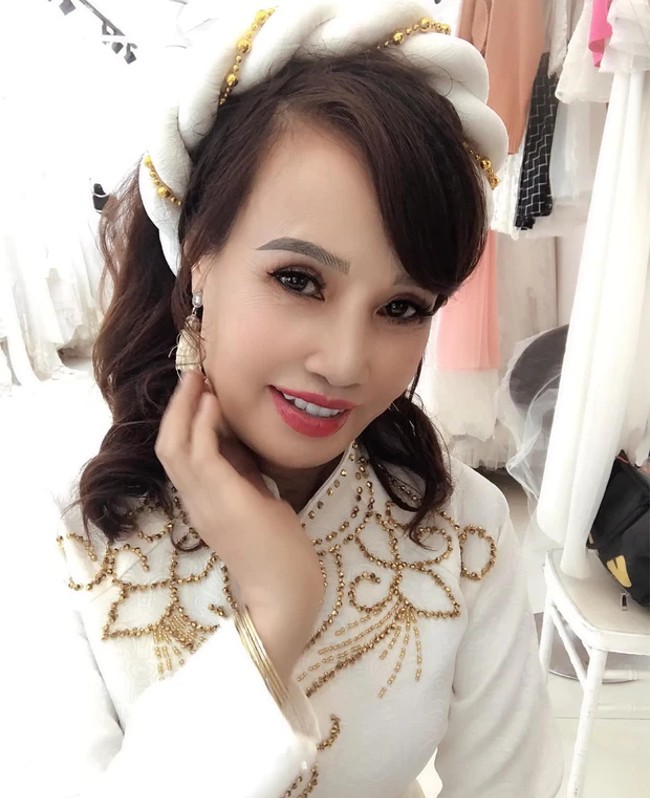 Nhan sắc ngày càng trẻ trung của cô dâu Thu Sao.