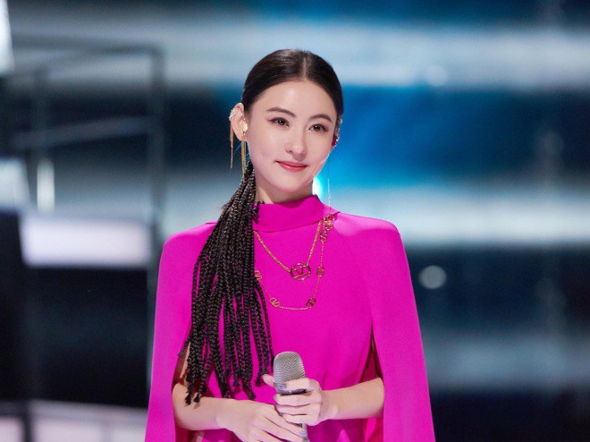 Trương Bá Chi từng đẹp long lanh khi tham gia show giải trí.